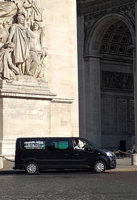 Camion Voyagez Libre à Paris
